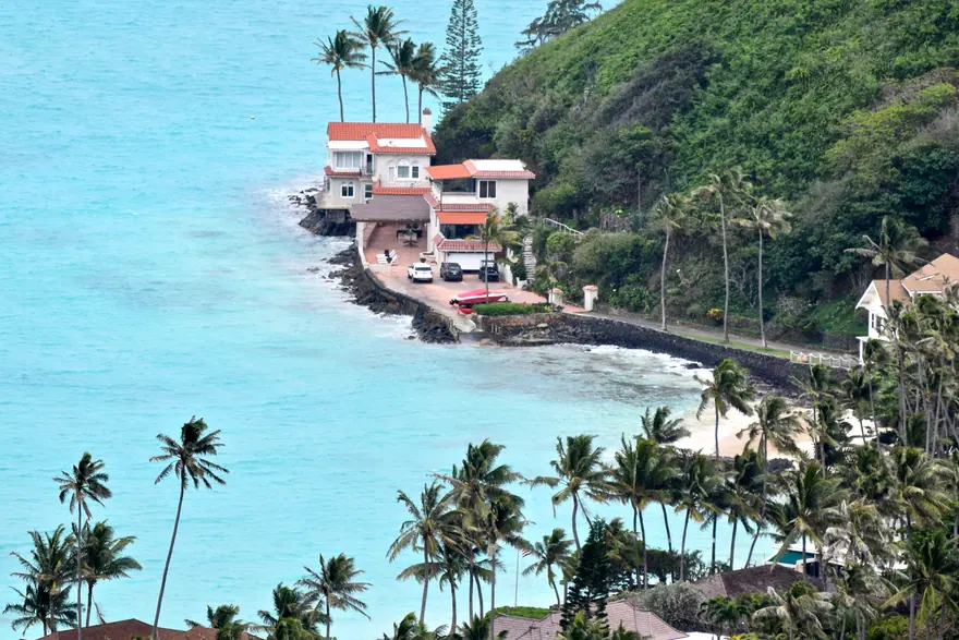 Lanikai Pillbox Trail